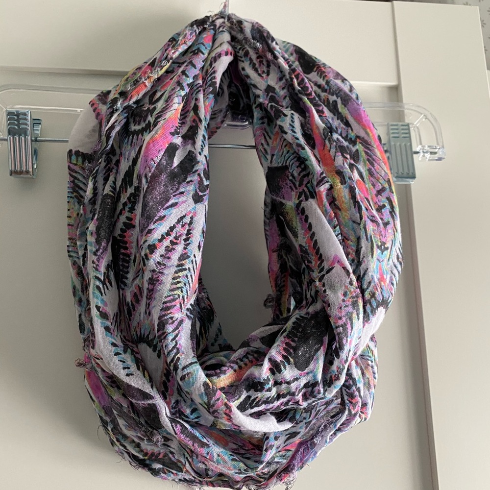 Infinity scarf
